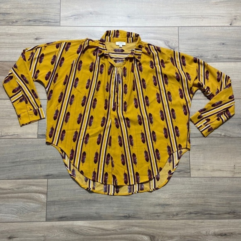 Umgee USA Womens Long‎ Sleeve Blouse Feather and Stripes Size Small Mustard